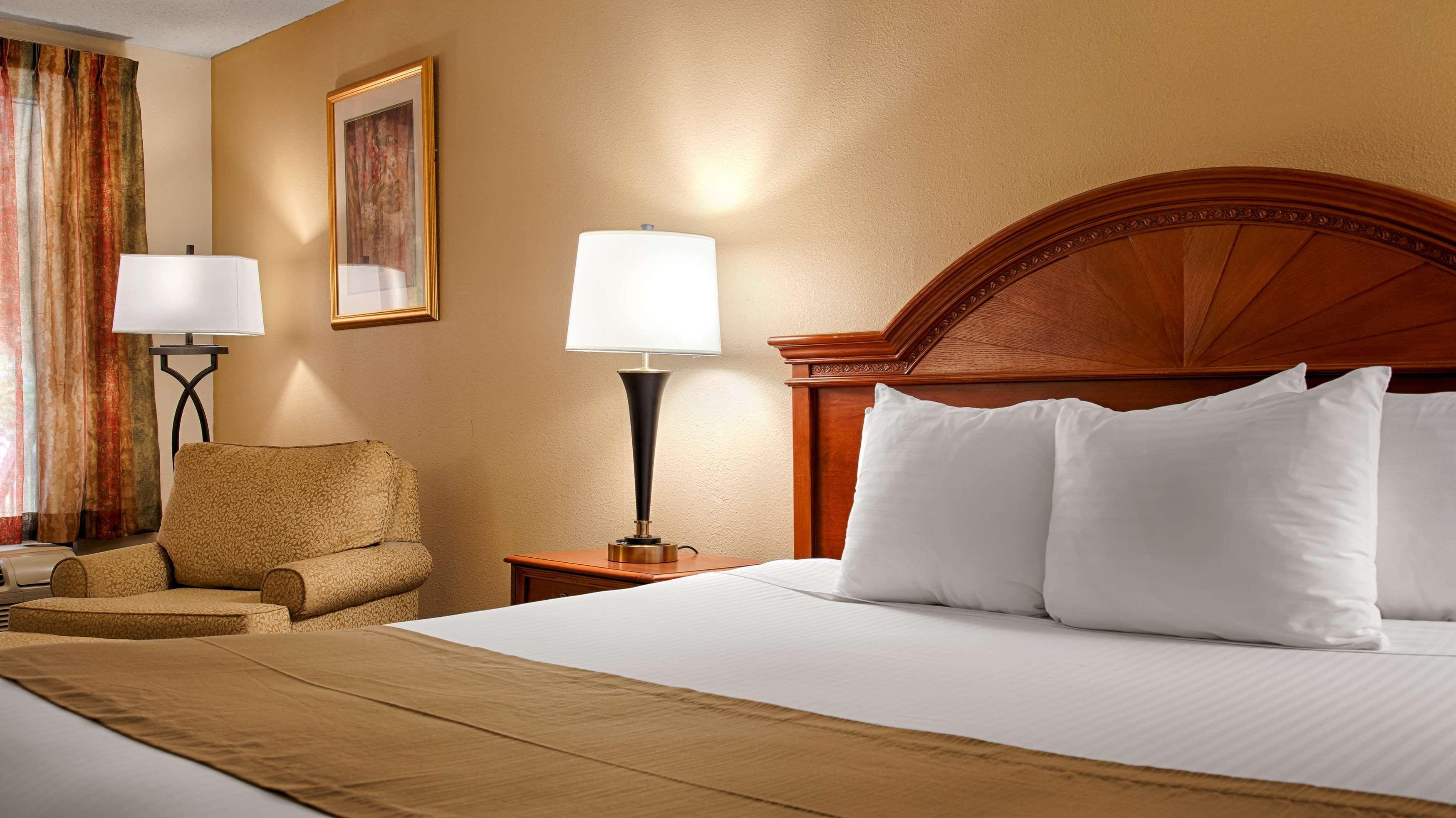 Best Western Emporia Exterior photo