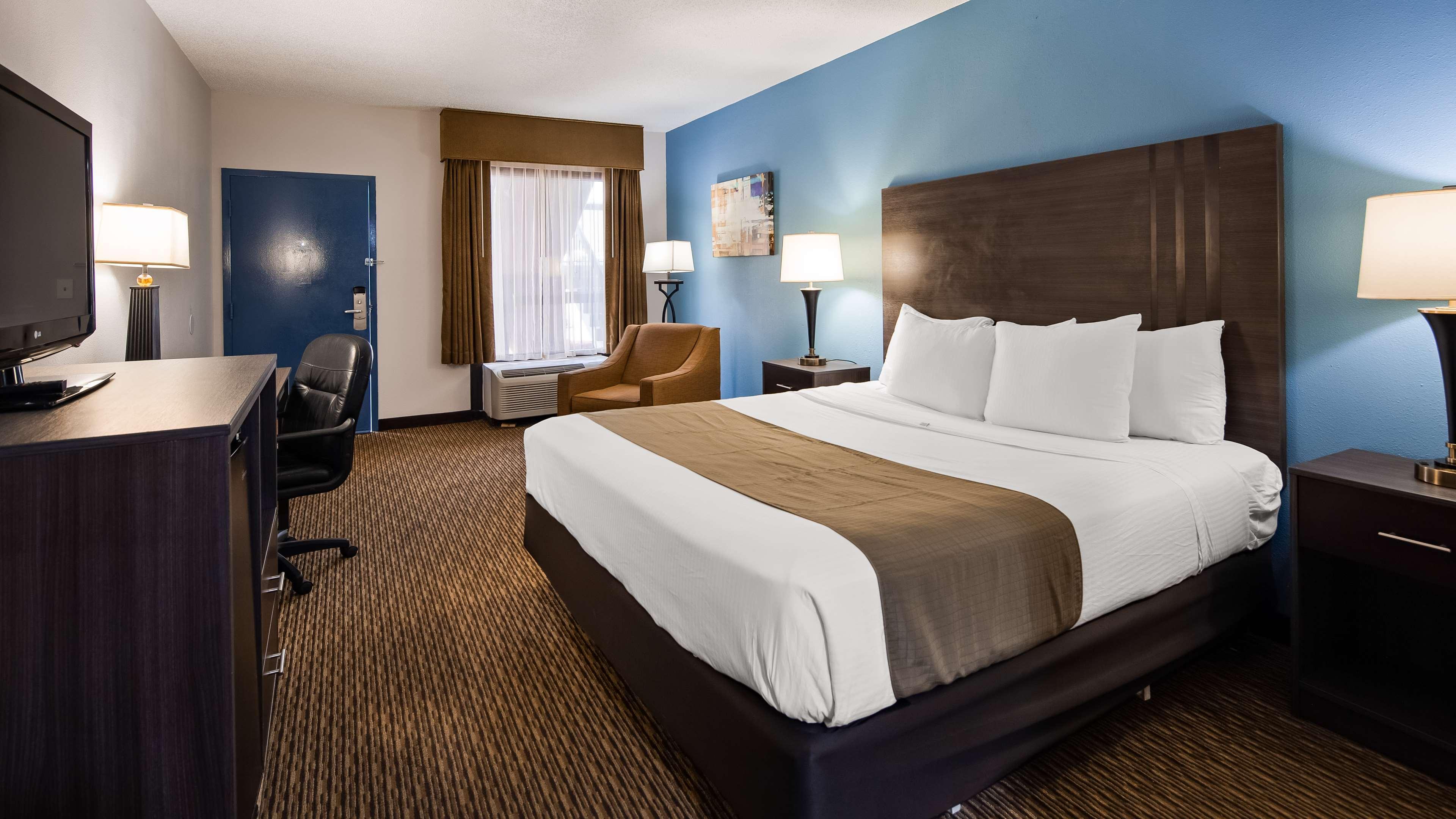 Best Western Emporia Exterior photo