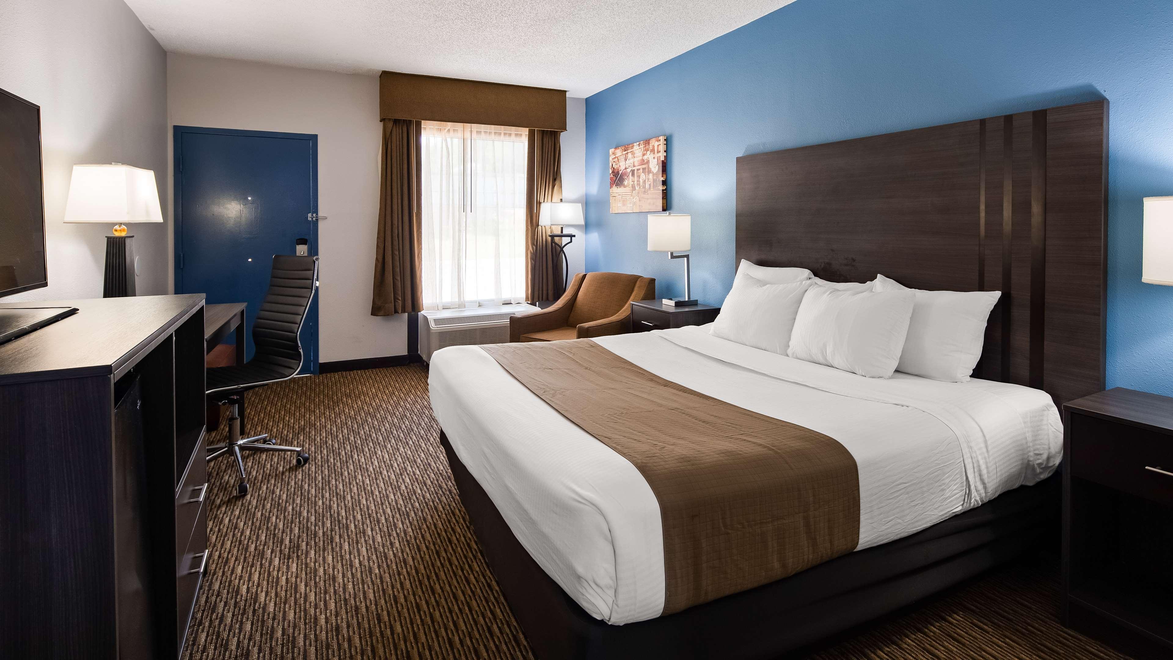 Best Western Emporia Exterior photo