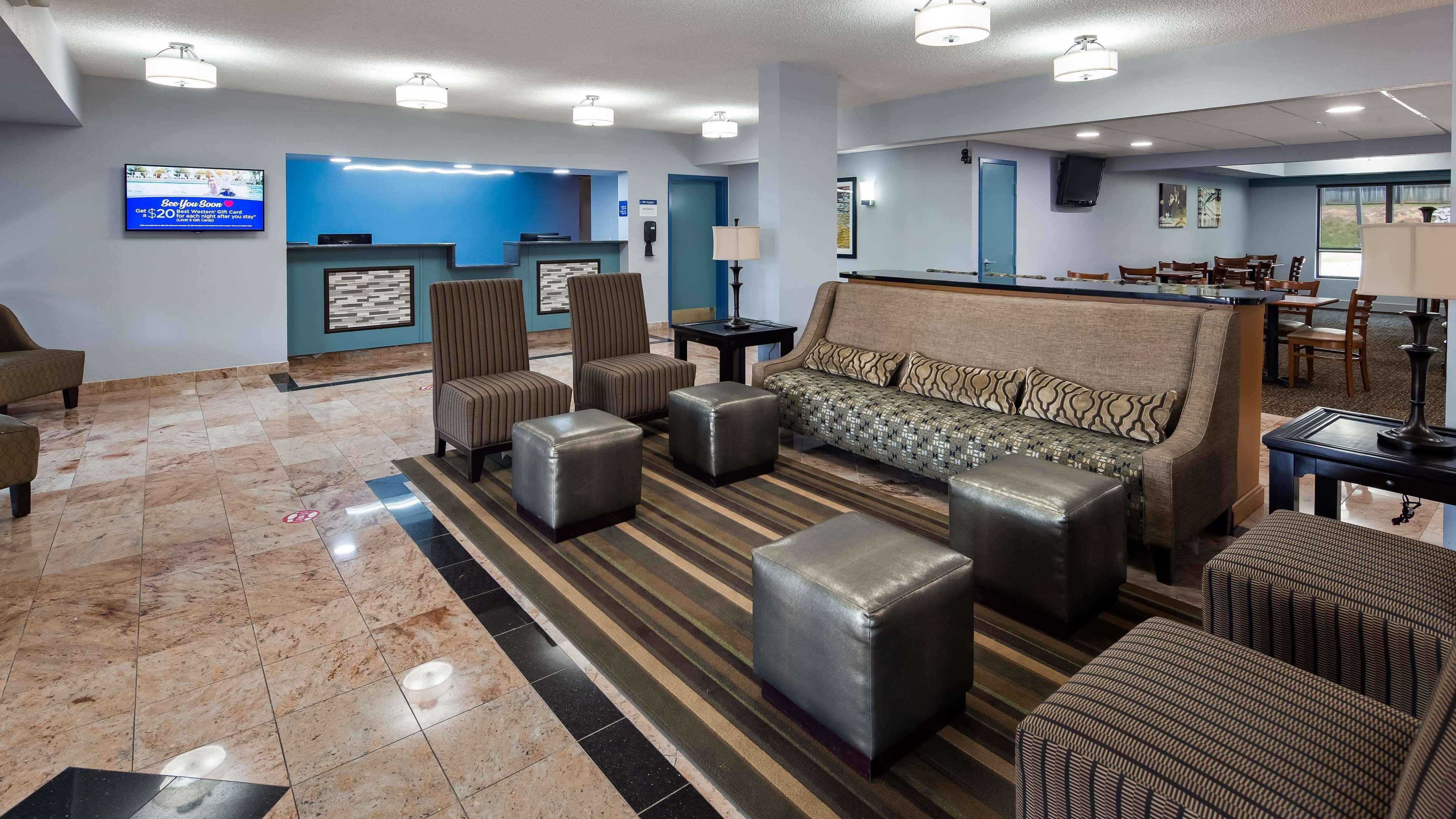 Best Western Emporia Exterior photo